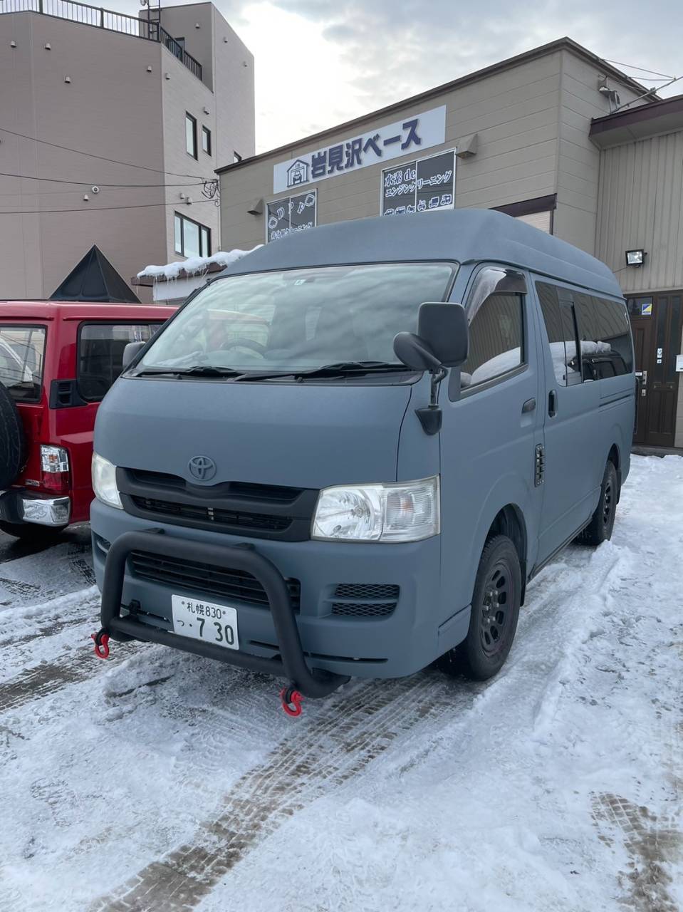 ハイエースをラプターライナーで全塗装】北海道のラプター塗装なら岩見沢ベース！ | ブログ | 北海道でエンジンクリーニングなら岩見沢ベース